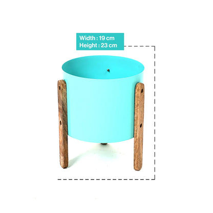 Modern Round Metal Pot with Wooden Stand in Grey