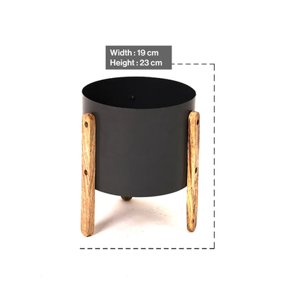 Modern Round Metal Pot with Wooden Stand in Grey